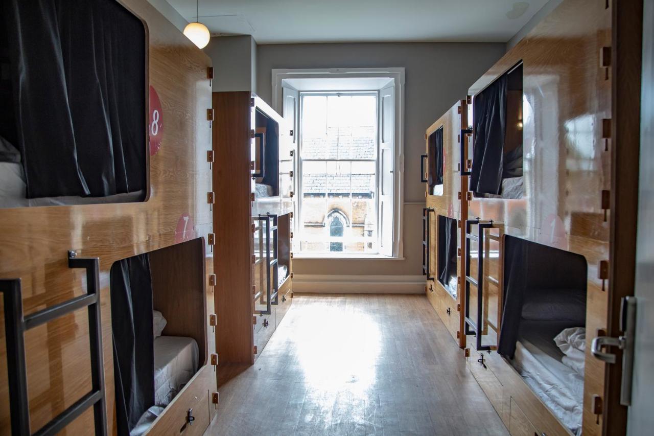 Leevin Hostel Mountjoy ダブリン エクステリア 写真