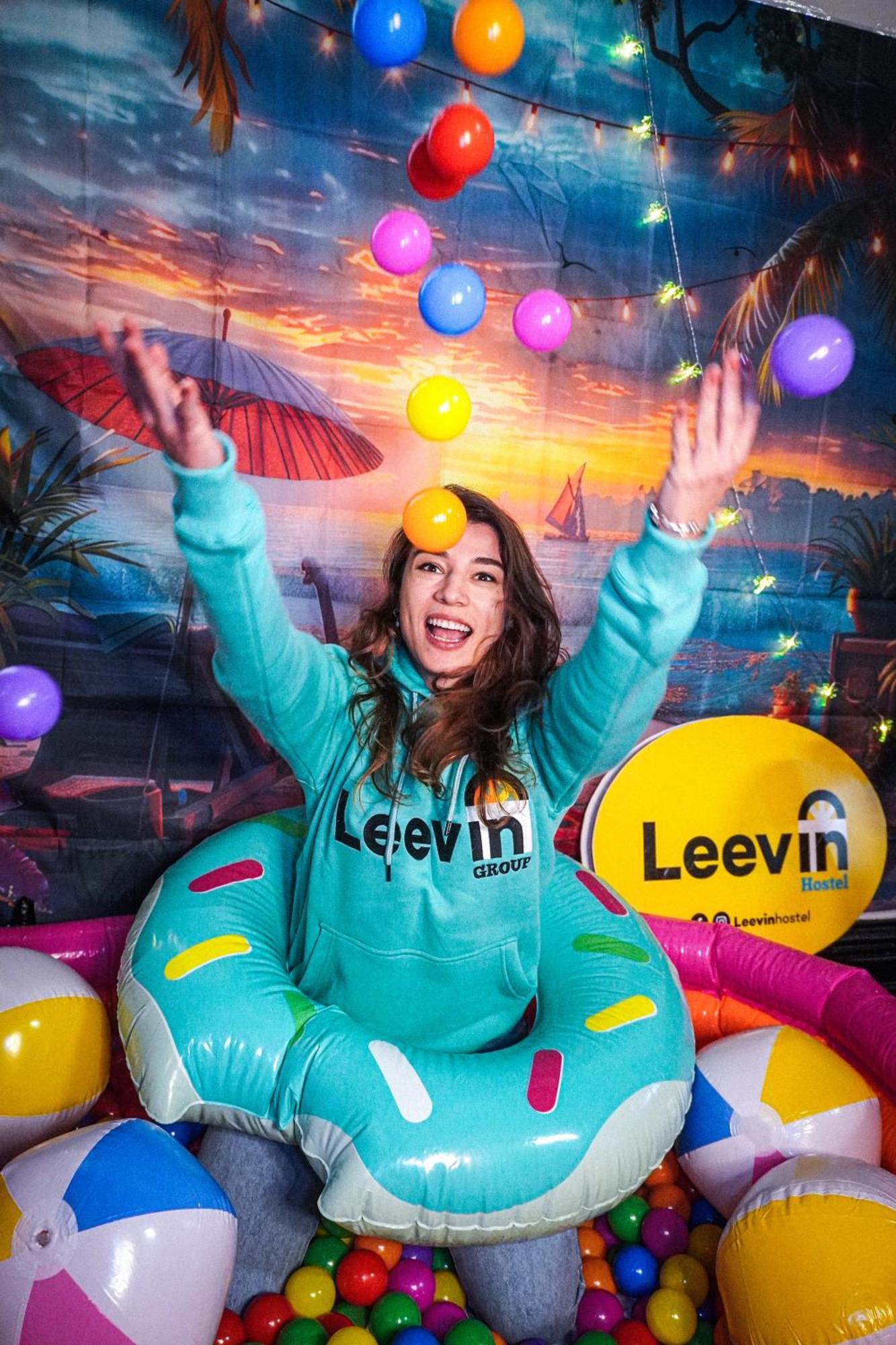 Leevin Hostel Mountjoy ダブリン エクステリア 写真